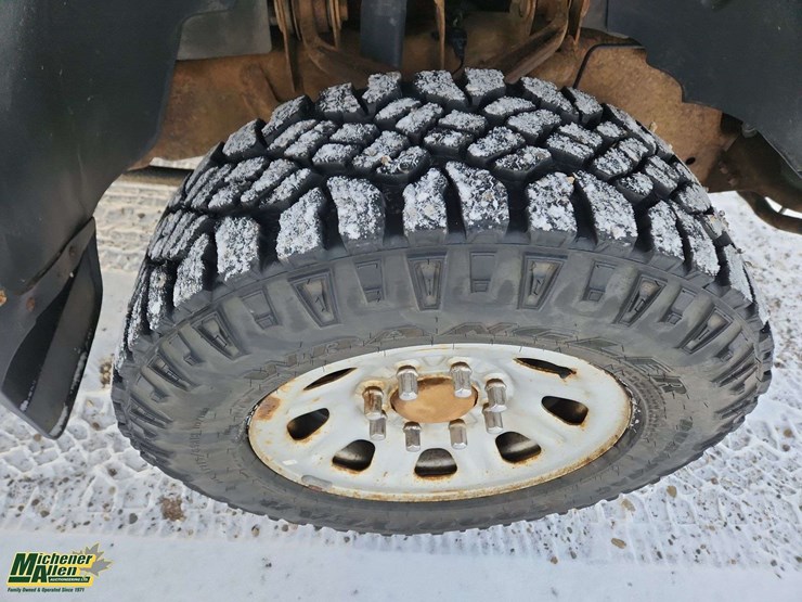 2011-gmc-sierra-3500hd-image-13