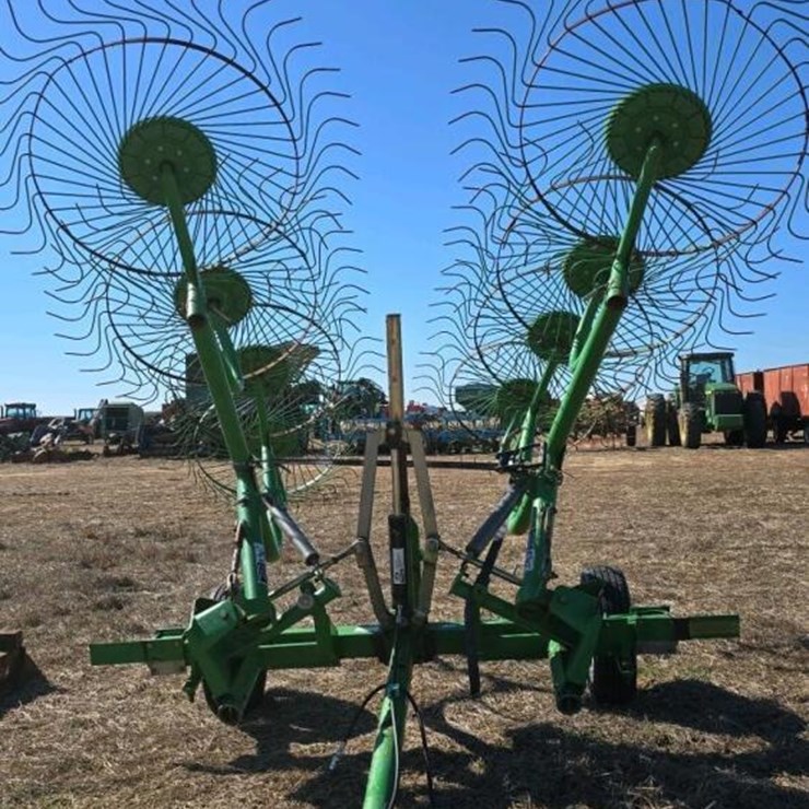 FRONTIER 8-WHEEL HAY RAKE