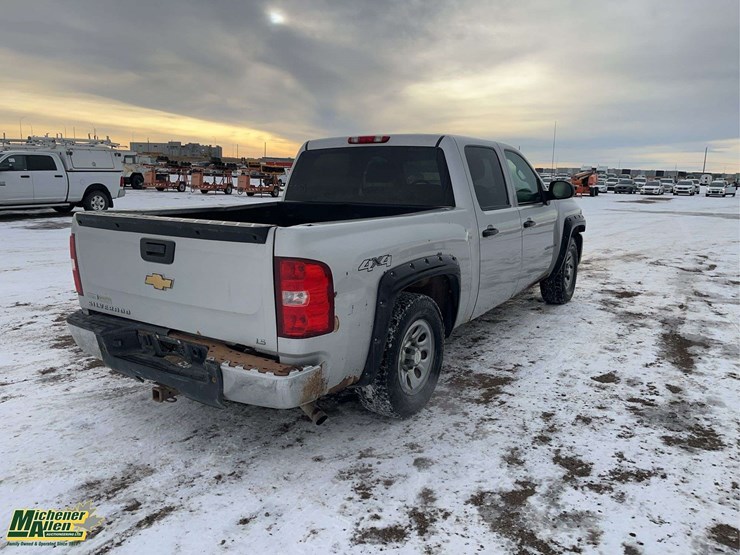 2010-chevrolet-silverado-1500-image-4