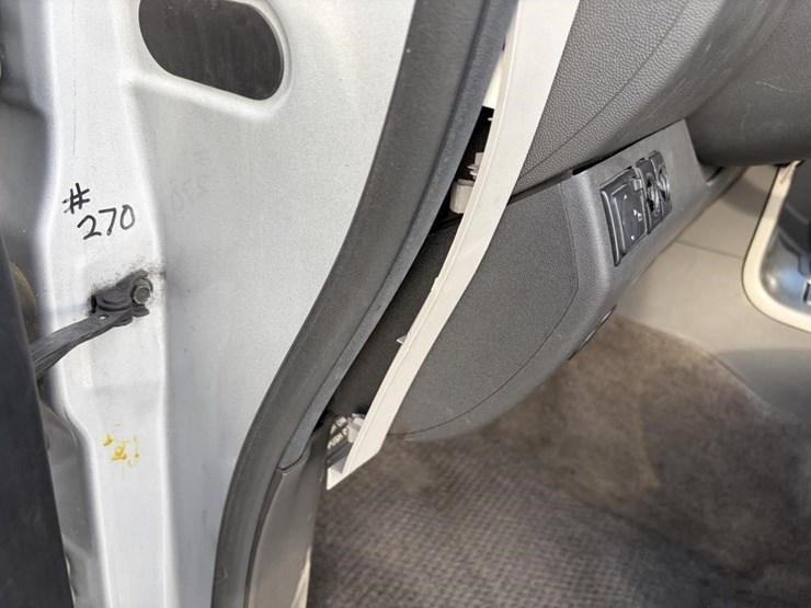 2012-nissan-pathfinder-image-36