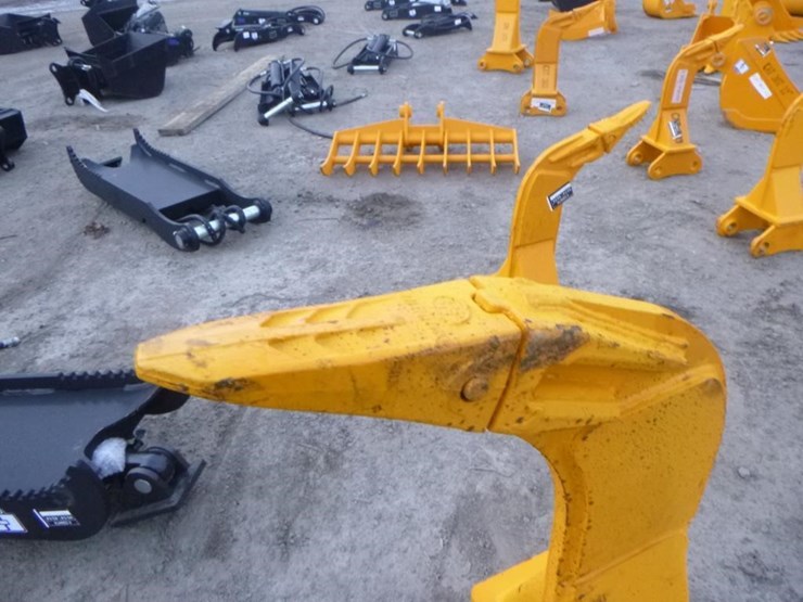 caterpillar-307-image-6