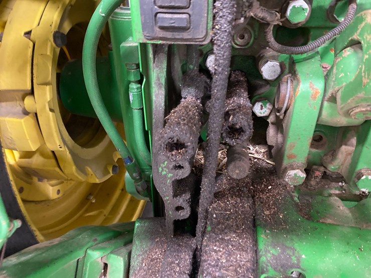 2013-john-deere-7230r-image-10
