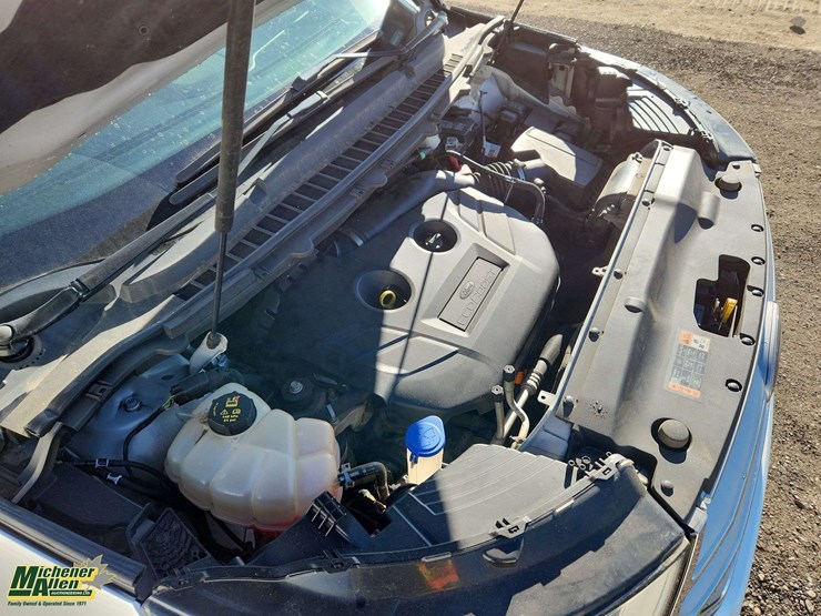 2017-ford-edge-sel-image-29