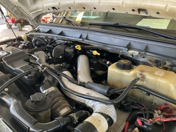 2015-ford-f550-image-13