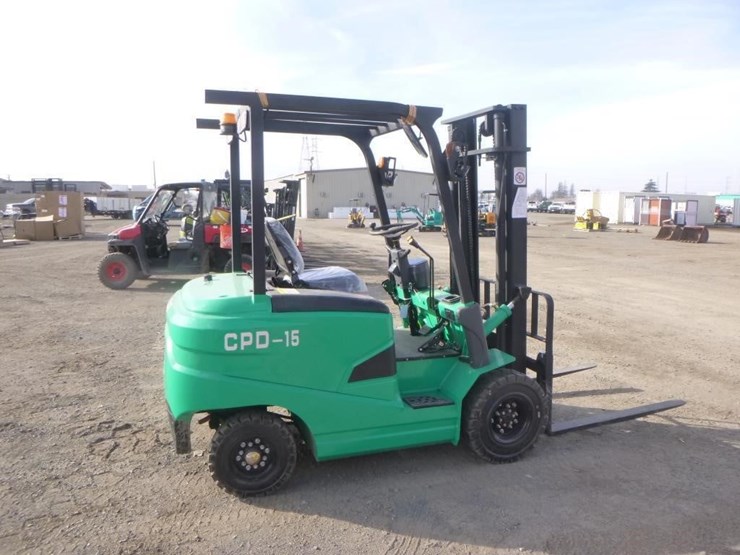 sdlool-d15-forklift-image-7