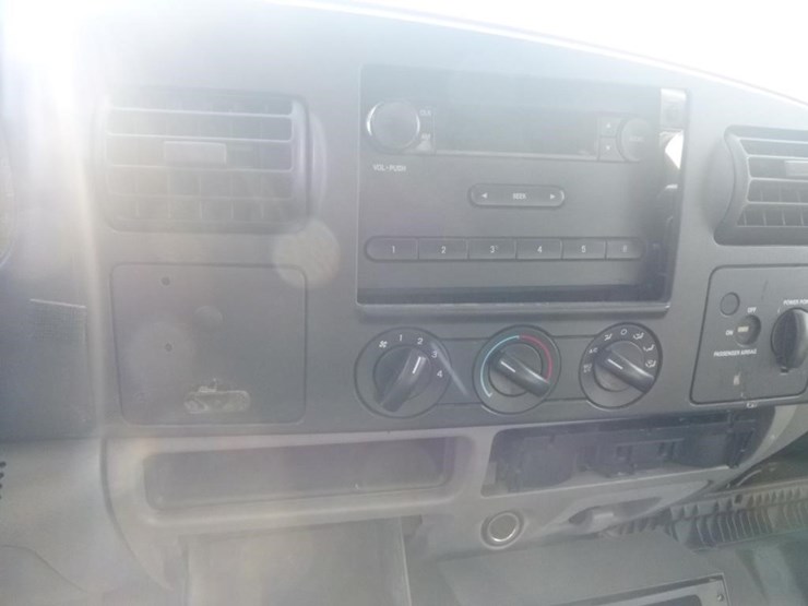 2006-ford-f250-image-11