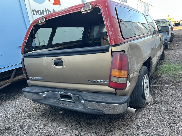 2001-chevrolet-silverado-1500-image-8