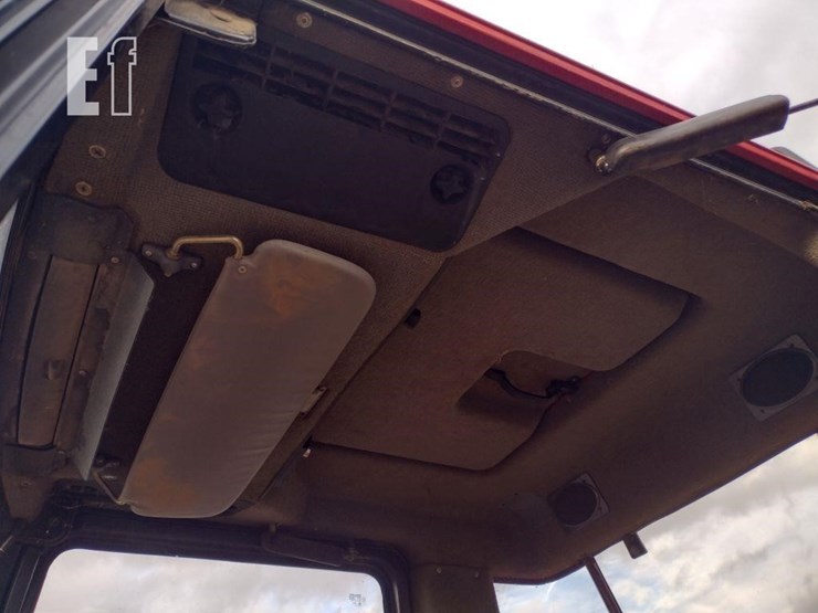 1996-case-ih-3230-image-13