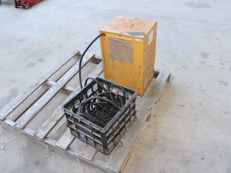 #1037-•-arc-welder-welding-machine-image-2