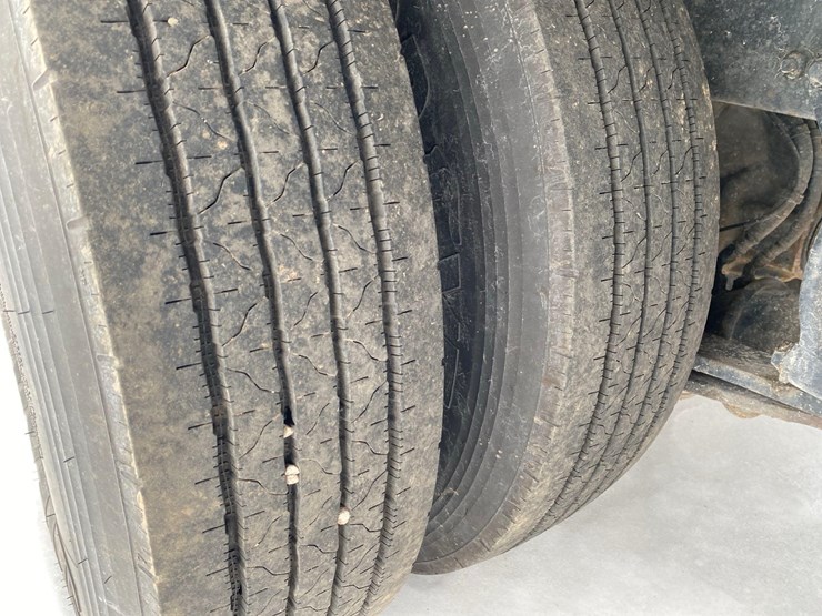 2019-freightliner-m2-curtain-side/box-truck-image-53