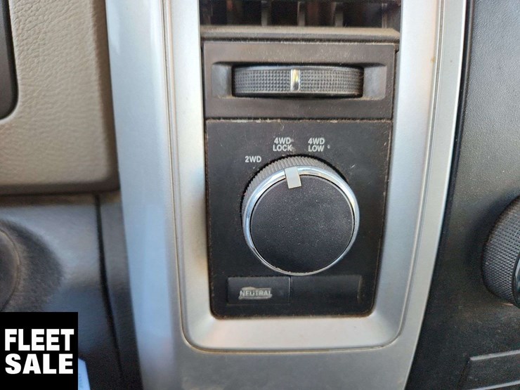 2012-dodge-2500-image-21