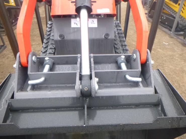 2025-agt-ysrt14-skid-steer-track-loader-image-9