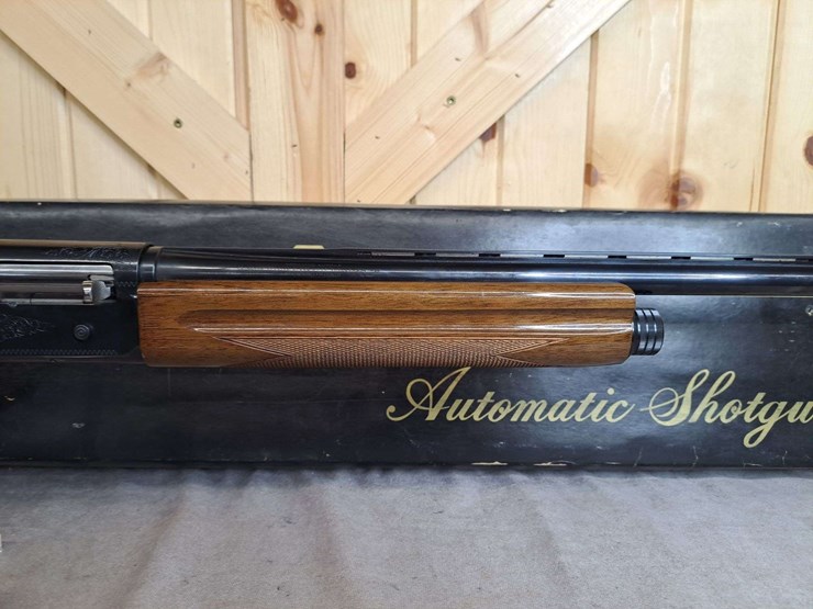 browning-light-twenty-20-gauge-a5-semiauto-shotgun-image-7