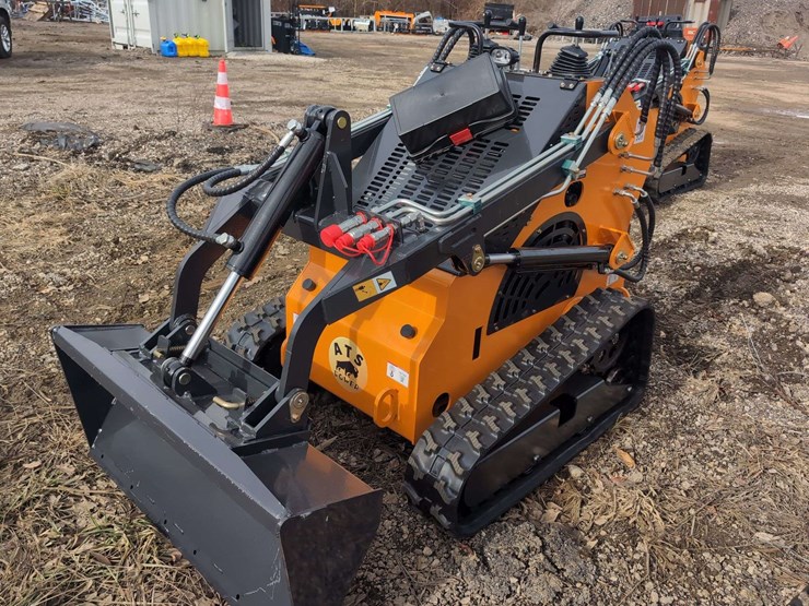 23-hp-mini-crawler-ats-t460-image-1