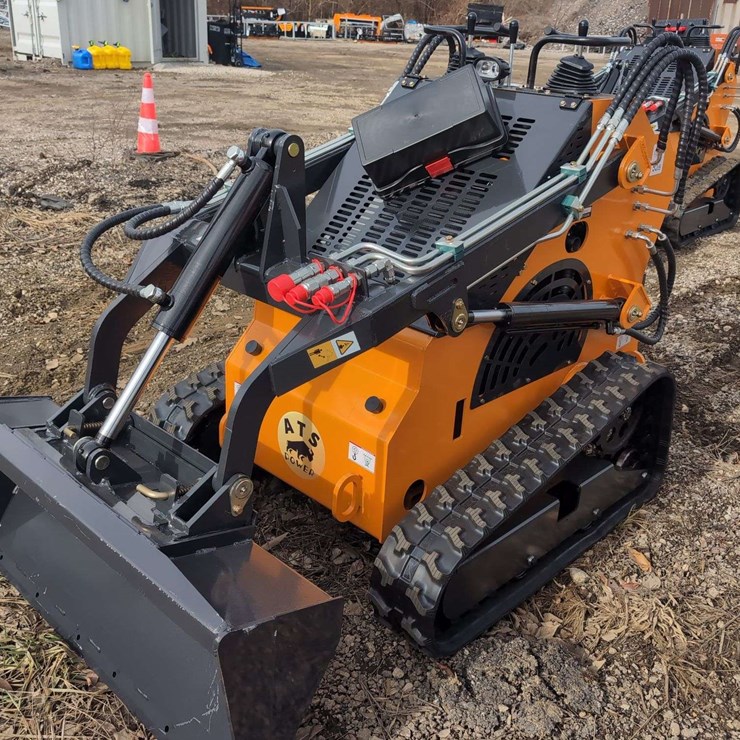 23 HP Mini Crawler ATS-T460