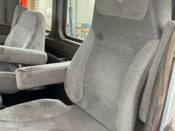 2015-kenworth-t400-image-23