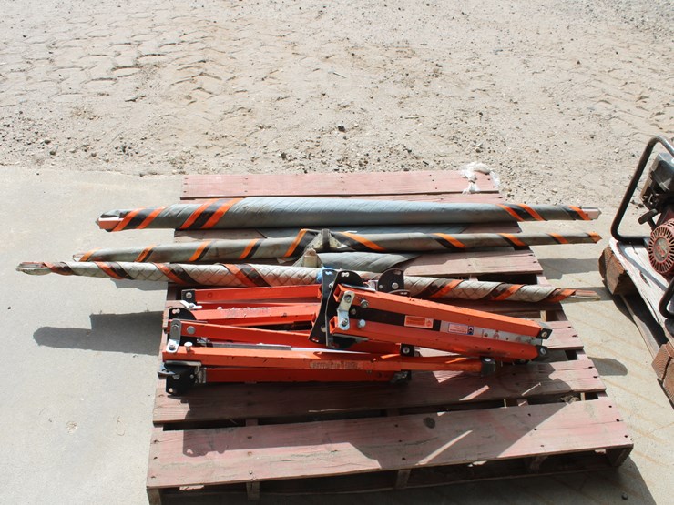 #1023-•-(3)-road-signs-with-bases-image-2