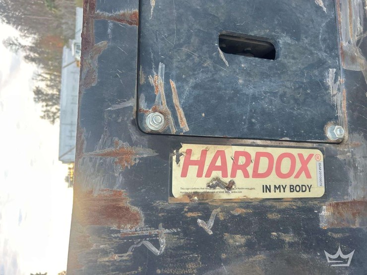 zato-hydraulic-demolition-shears-excavator-attachment-image-5