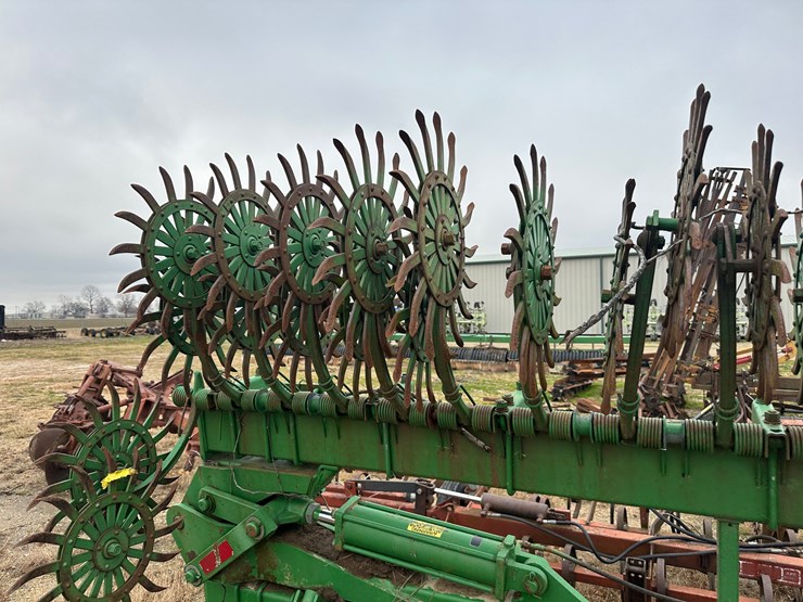 john-deere-400-image-19