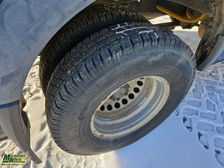 2015-mercedes-benz-sprinter-3500-image-31