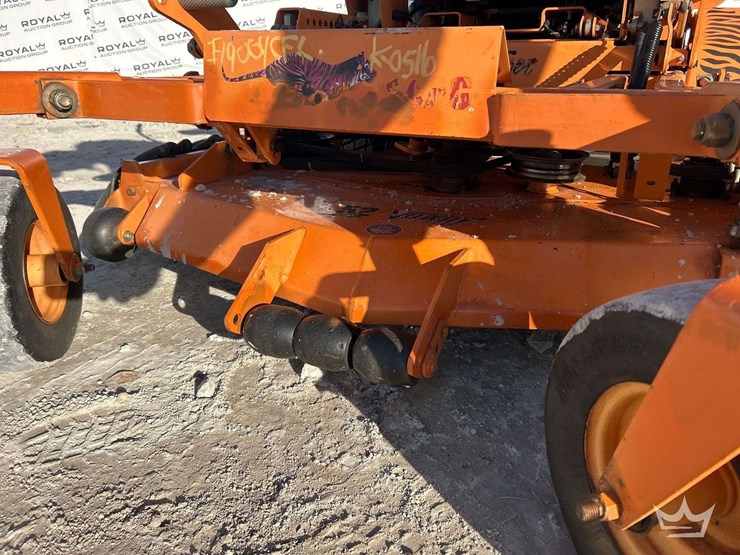 2010-scag-stt52v27ch-image-13