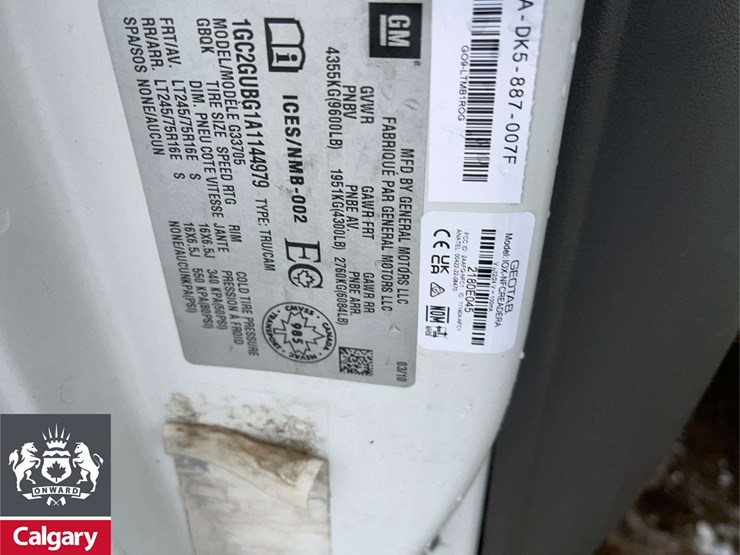 2010-chevrolet-express-3500-image-23