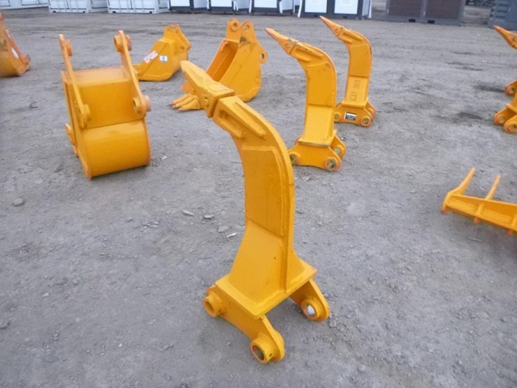 caterpillar-303-image-4