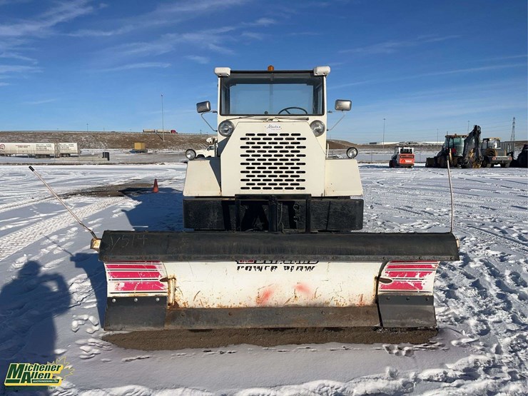 0-airport-tug-with-snow-plow-s/a-service-truck-image-9