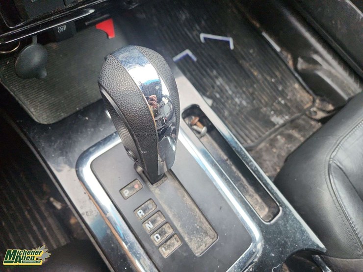 2012-ford-escape-xlt-image-10