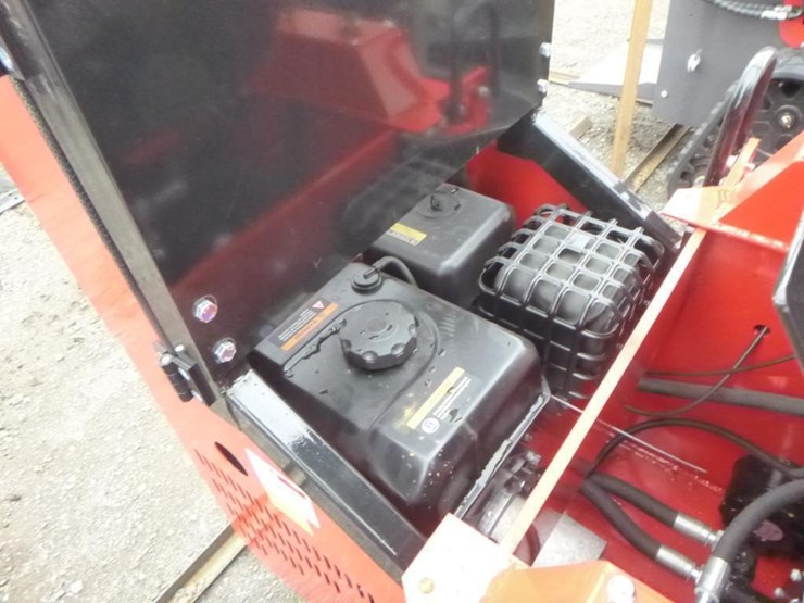 2025-agt-sda140w-skid-steer-loader-image-17