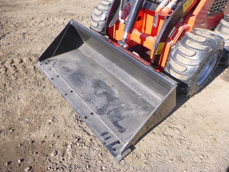 2025-sdlool-323w-skid-steer-loader-image-9