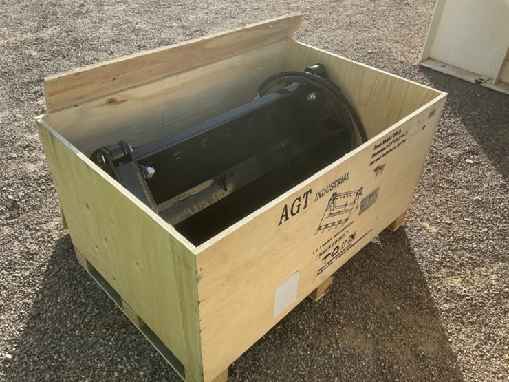 2025-agt-m-4in1bct-4-in-1-stand-up-skid-steer-image-1