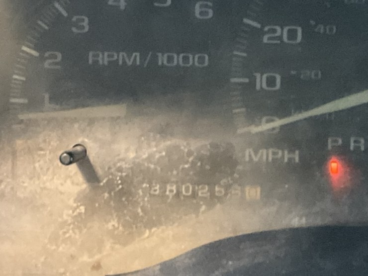 1998-gmc-sierra-2500-image-16