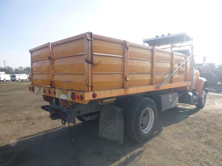 2001-international-4900-image-3