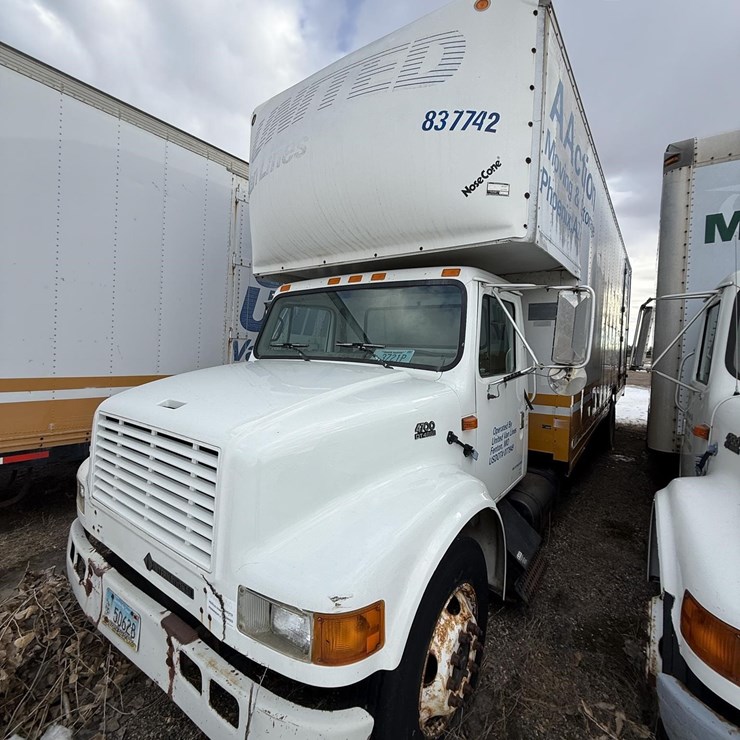 2000 INTERNATIONAL 4700