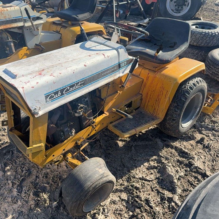 CUB CADET 127