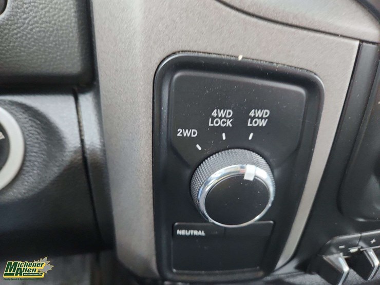 2016-dodge-2500-image-13