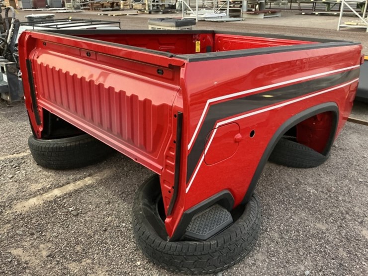 7ft-6in-chevrolet-truck-bed-w/-bumper-image-4