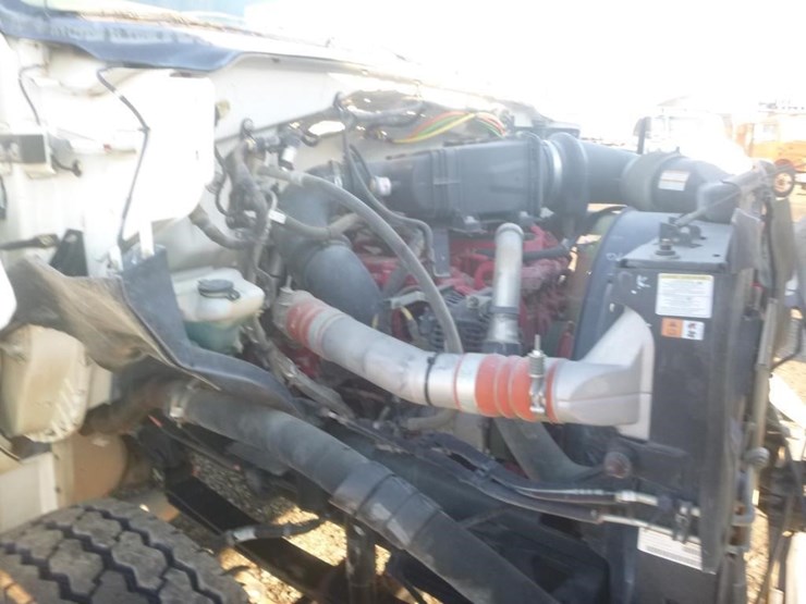 2015-ford-f750-image-16