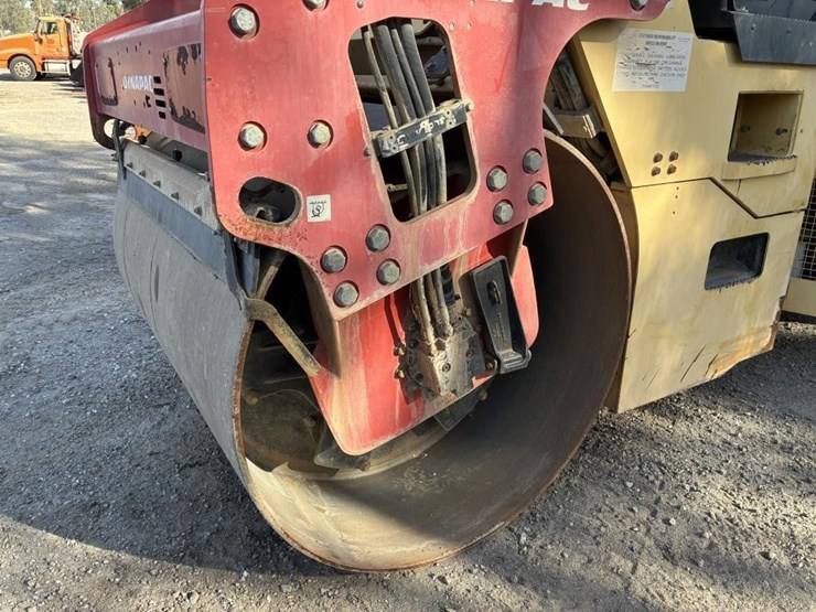 2011-dynapac-cc224hf-image-5