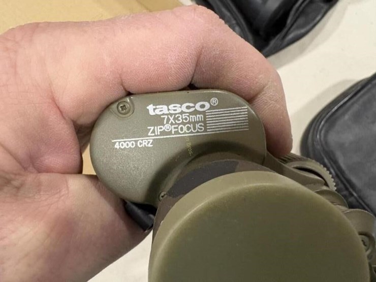 2-tasco-binoculars-image-3