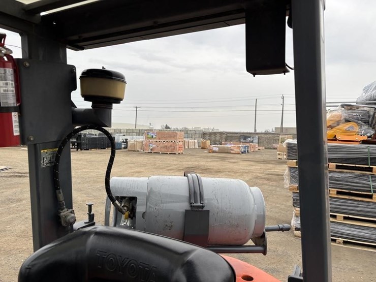 toyota-7fgu25-image-28