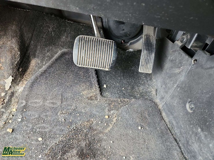 2011-mazda-tribute-image-20