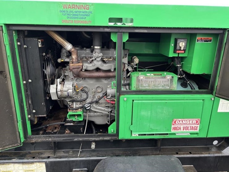 2004-multiquip-dca25ssiu-image-25