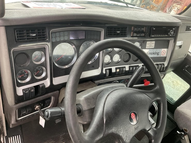 2015-kenworth-t400-image-16