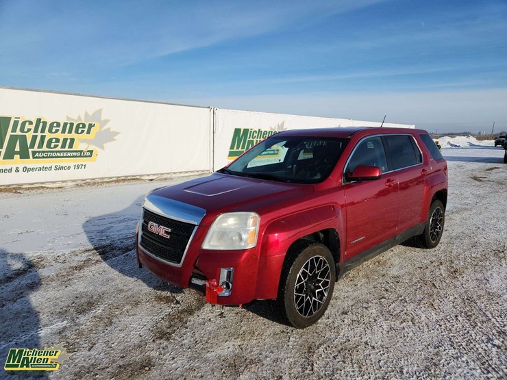 2013-gmc-terrain-sle-image-1