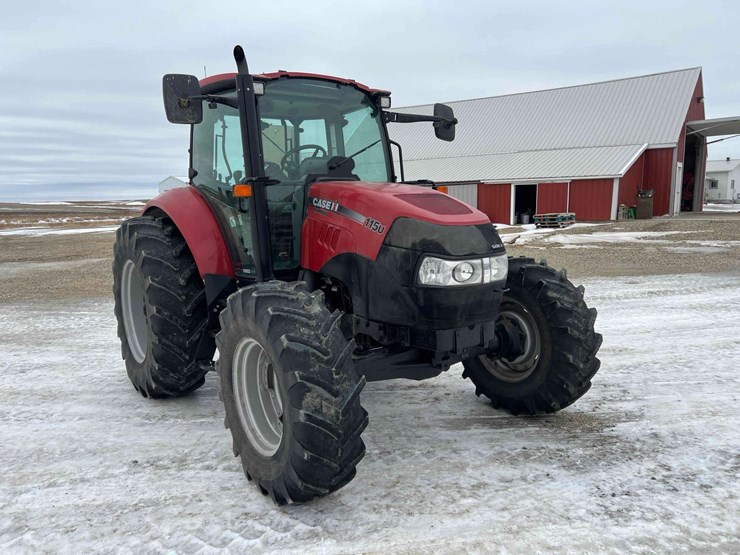2014-case-farmall-115u-tractor-image-3