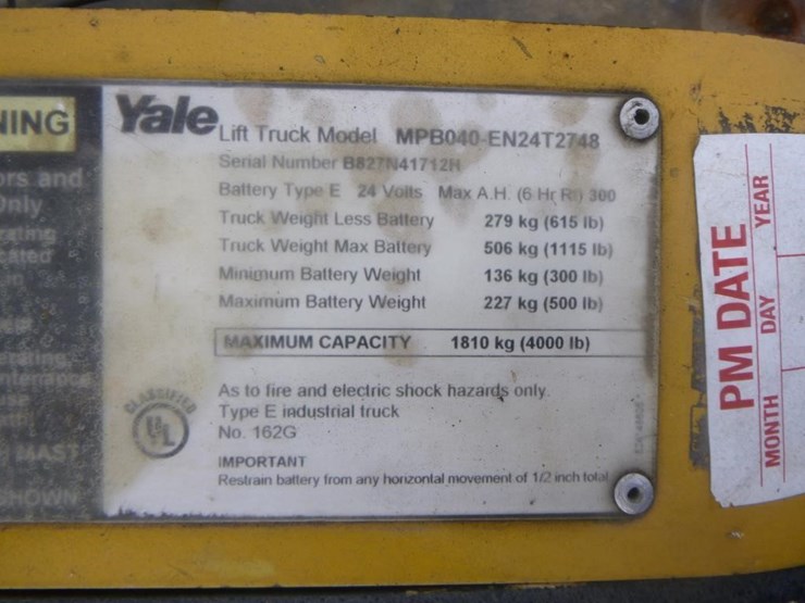 yale-electric-pallet-jack-image-12