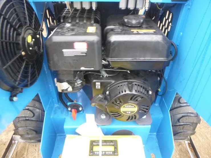 2025-agt-mx-mrt23-skid-steer-track-loader-image-14