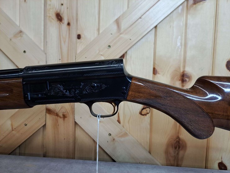 browning-sweet-sixteen-16-gauge-a5-semiauto-shotgun-image-3